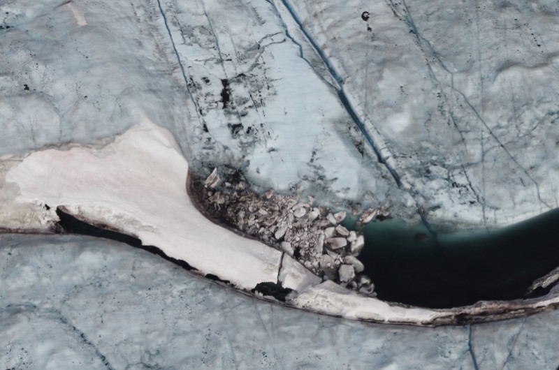 An ice dam on the ice sheet. August 2014.